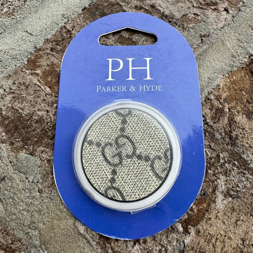 NWT Authentic Gucci PopSocket - Parker & Hyde